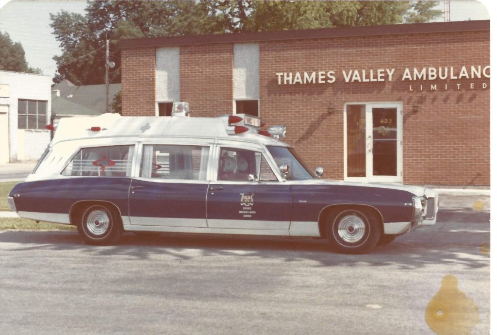 1969 Pontiac Bonneville ambulance
