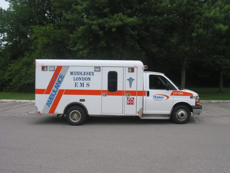2007 Type III Ford / Crestline Ambulance
