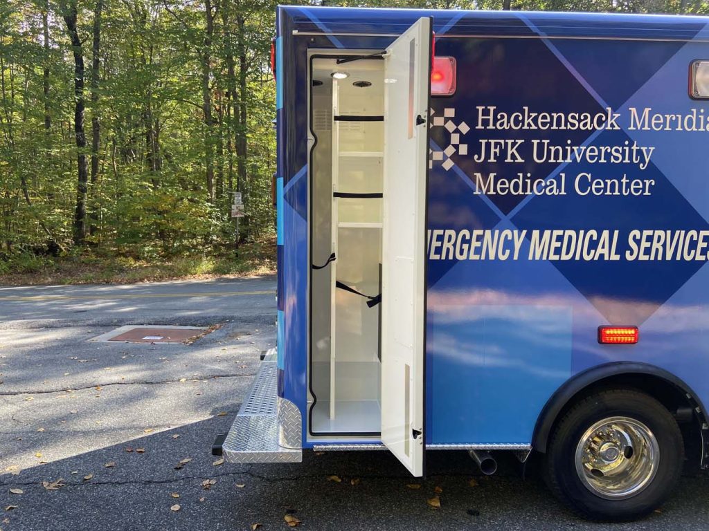 hackensack-meridian-health-jfk-university medical center-ccl-1550-type-iii-ambulance(6)