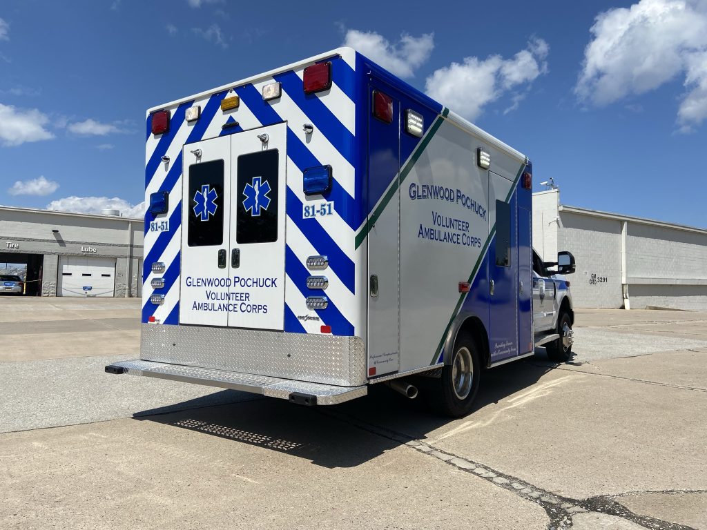 Glenwood-Pochuck-CCL150-Ambulance (9)