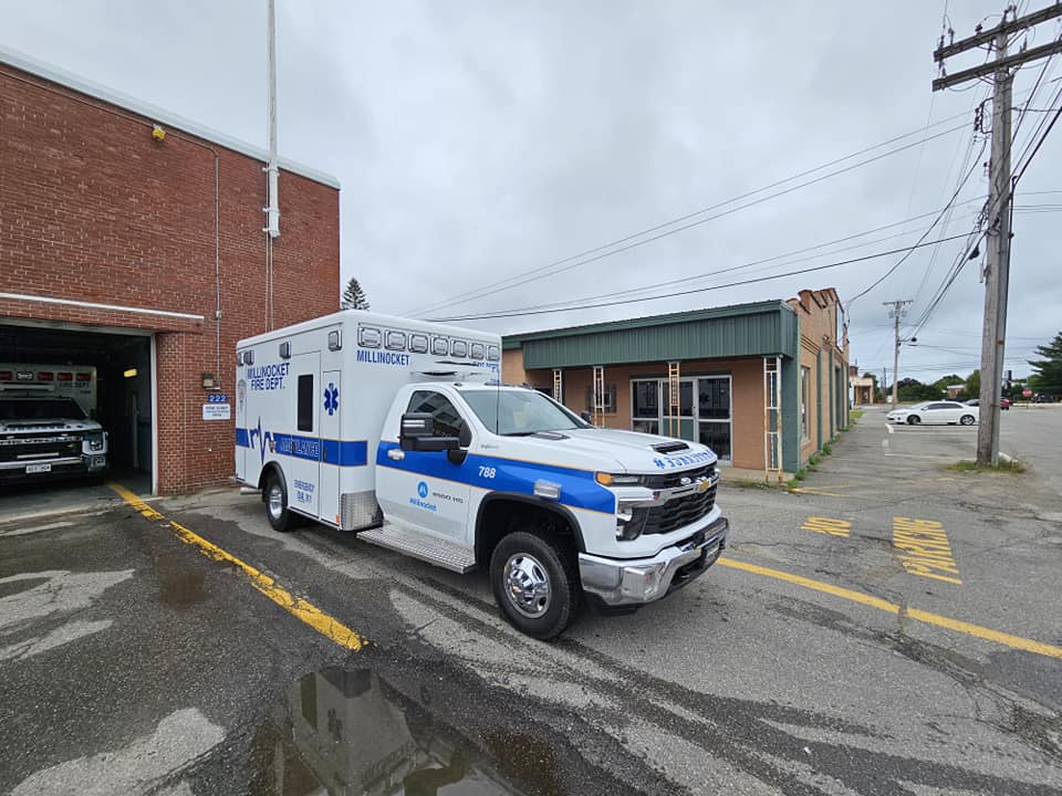 Millinocket FD CCL 150 Ambulance (1)